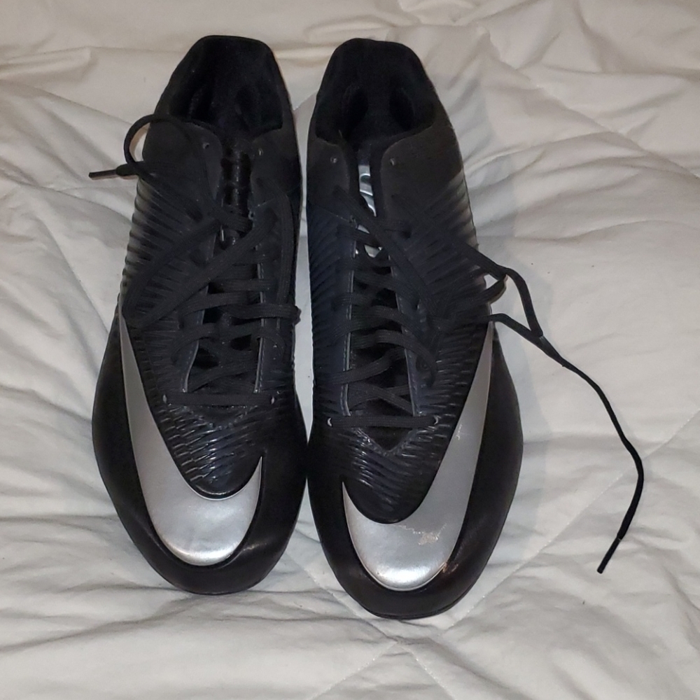 Brand new Nike soccer shoes